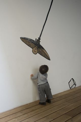 Sous la lampe